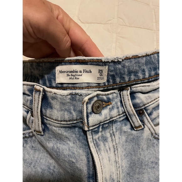 Abercrombie & Fitch The Boyfriend Jean - Picture 2 of 5
